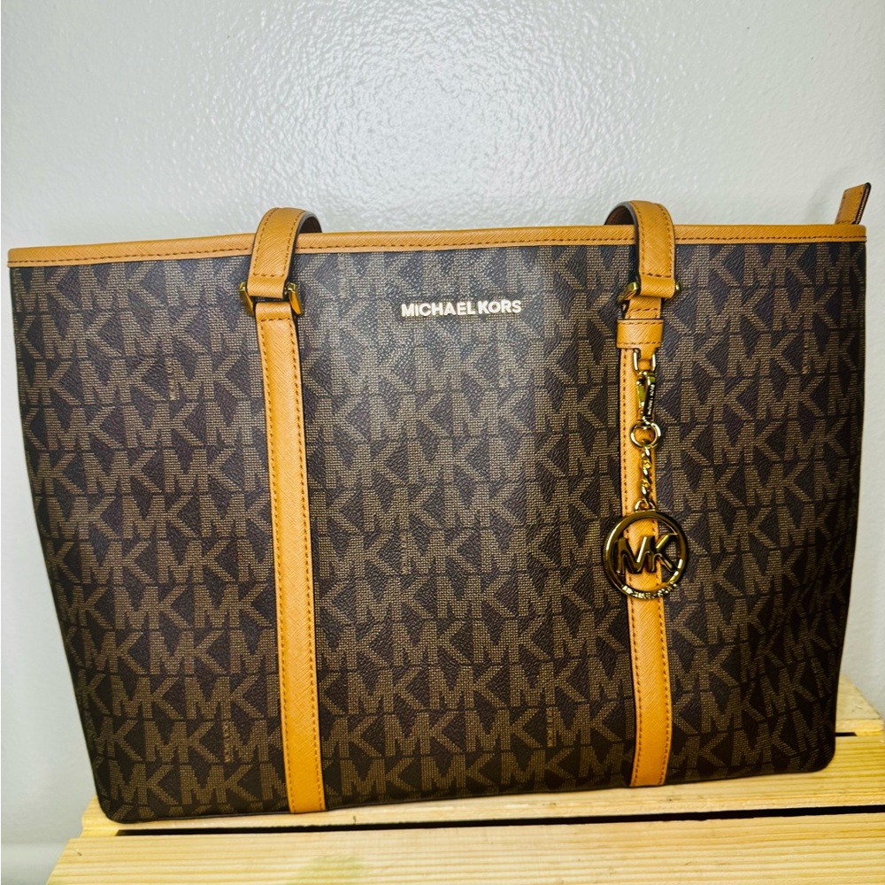 Michael kors large tote